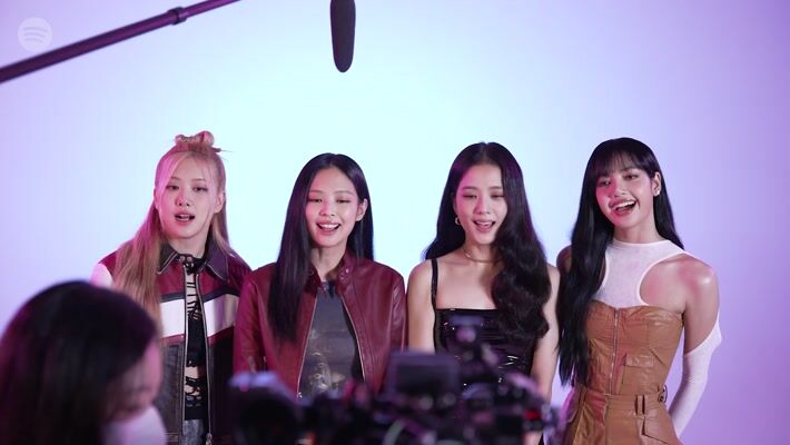 BLACKPINK BTS Full 16x9